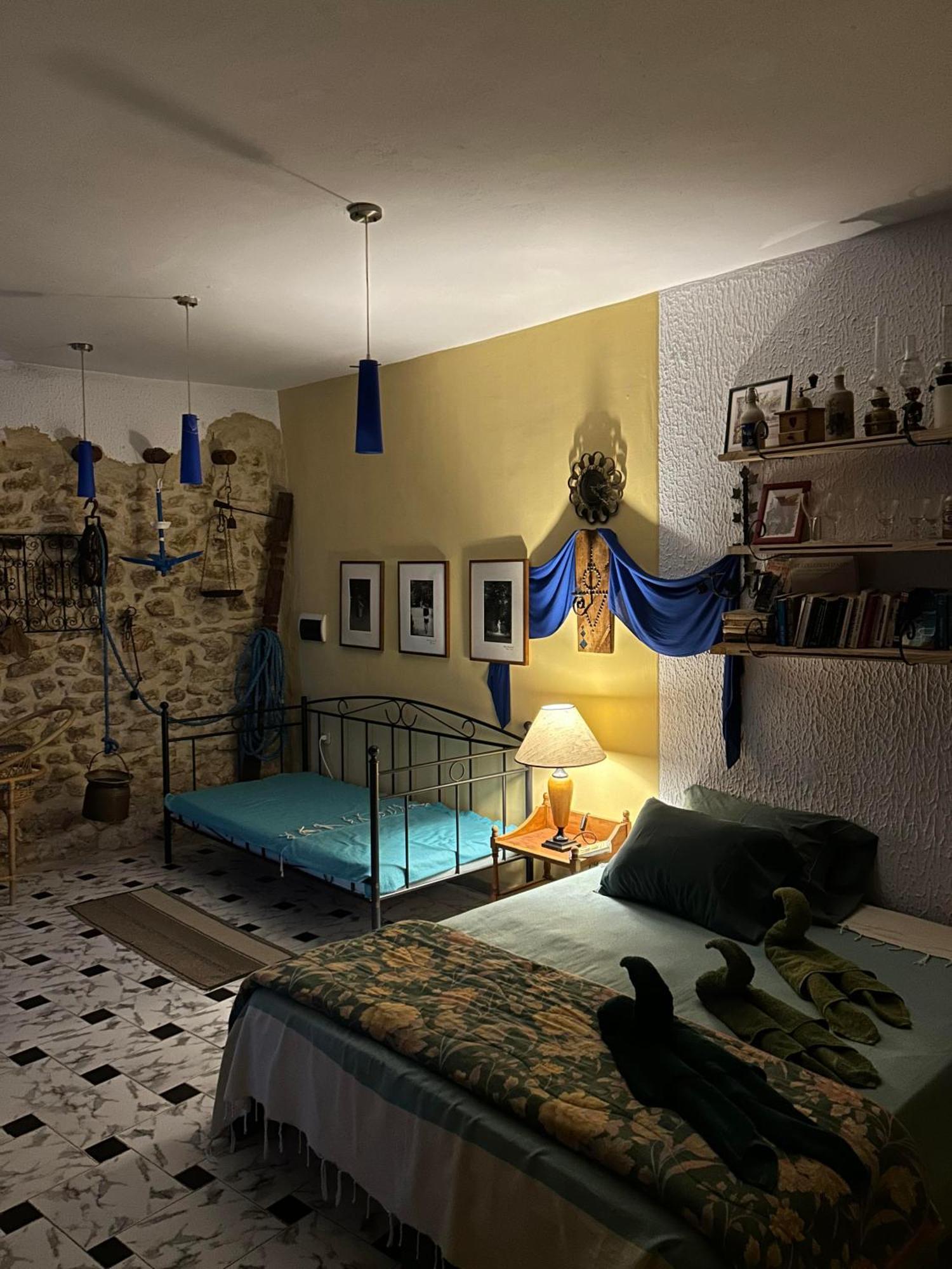 L'Artisan Hotel Harqalah Екстериор снимка