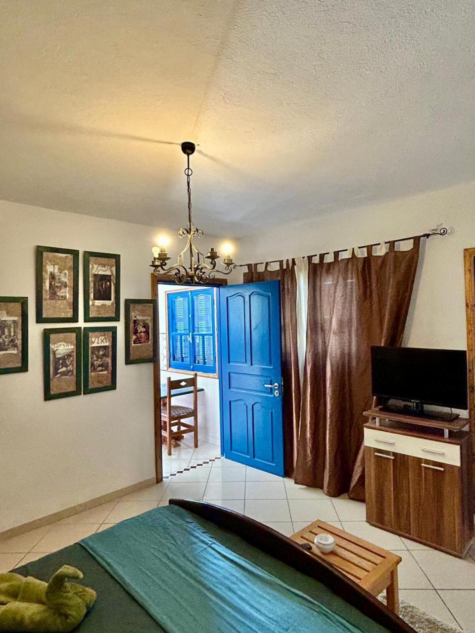 L'Artisan Hotel Harqalah Екстериор снимка