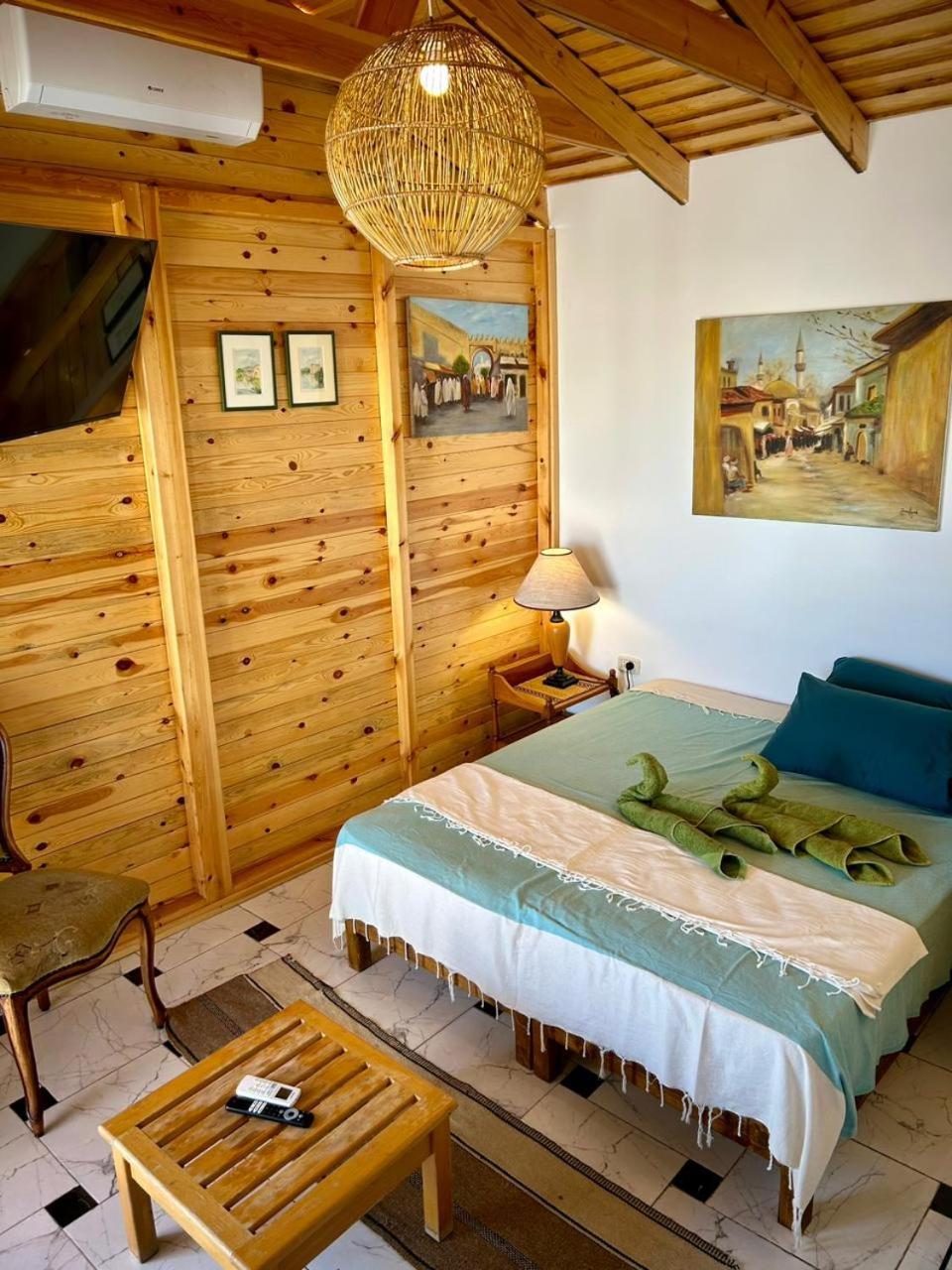 L'Artisan Hotel Harqalah Екстериор снимка