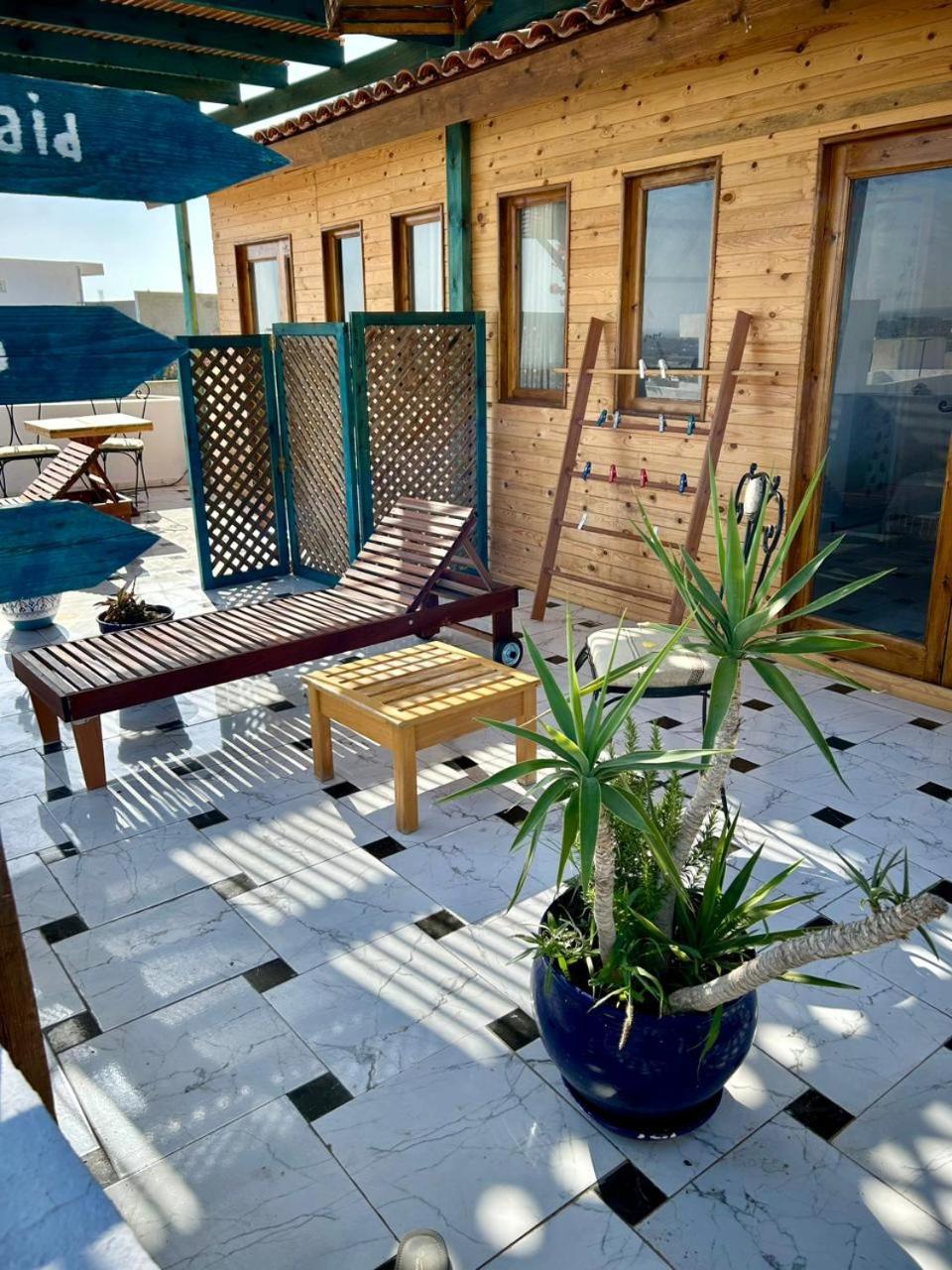 L'Artisan Hotel Harqalah Екстериор снимка